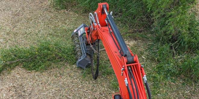 Loftness introduces Tilt Hitch for Excavator Mulching Heads